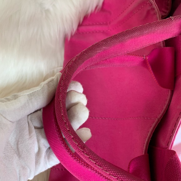 Prada Canapa - Picture 3 of 12